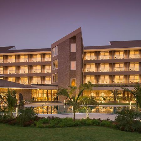 ואדודרה Kabir Hotel & Spa מראה חיצוני תמונה