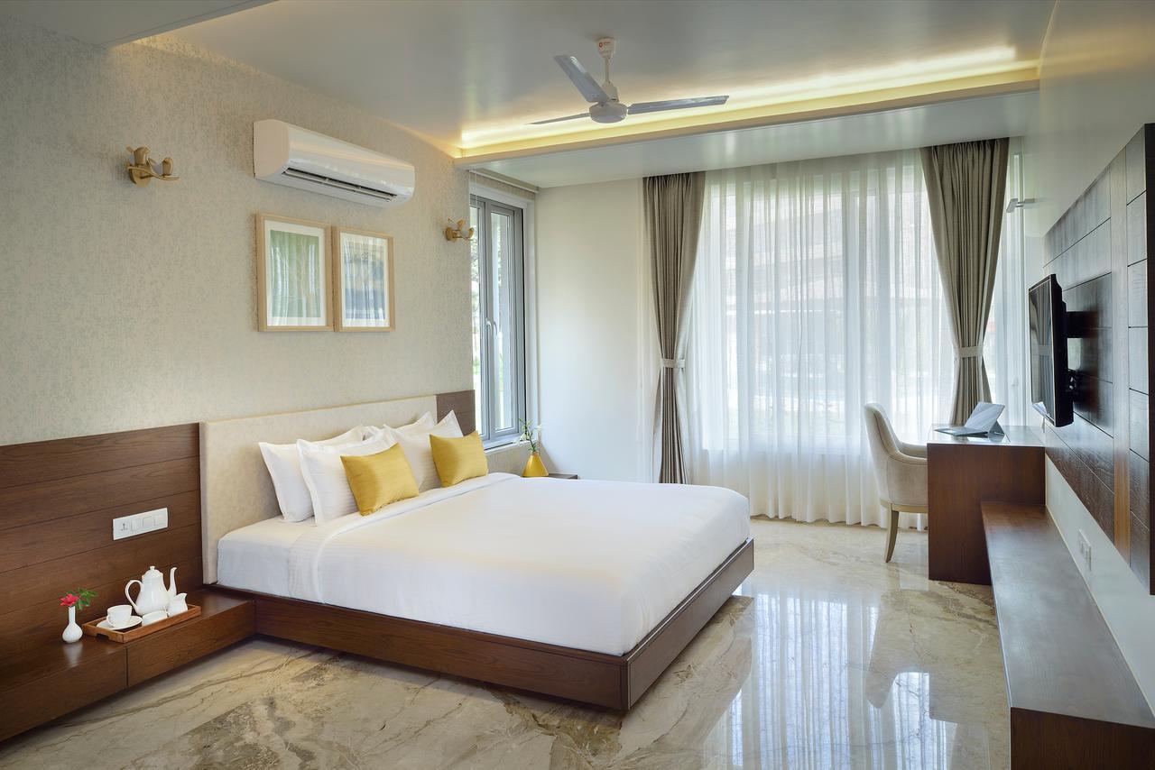 ואדודרה Kabir Hotel & Spa מראה חיצוני תמונה